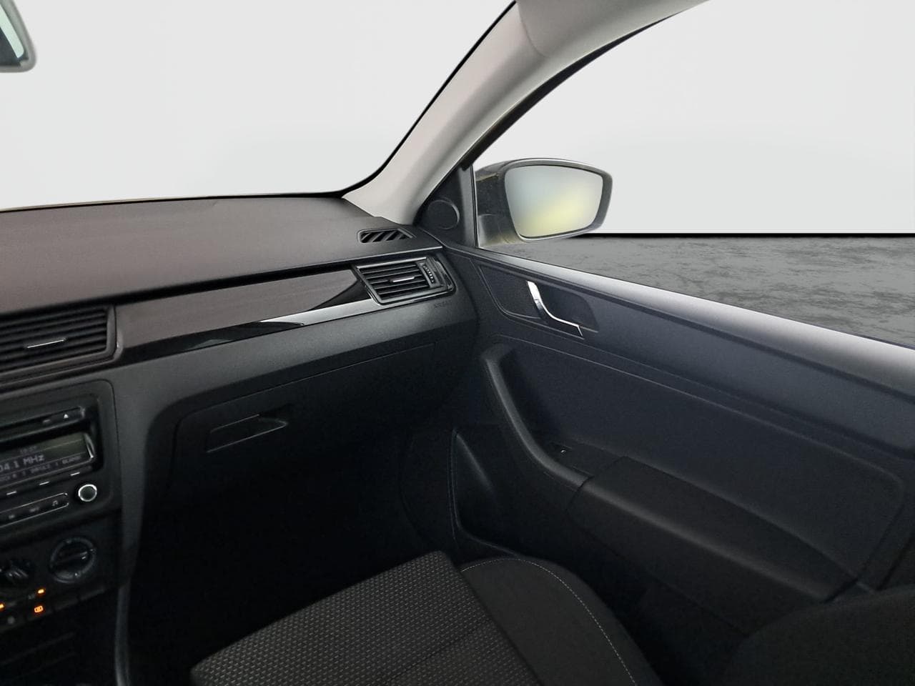 2014 Škoda RAPID - 14