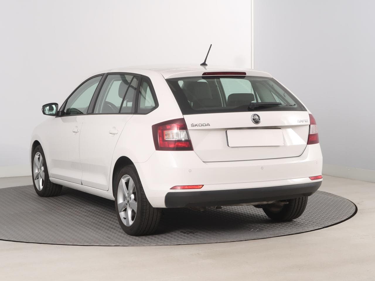 2019 Škoda RAPID - 7