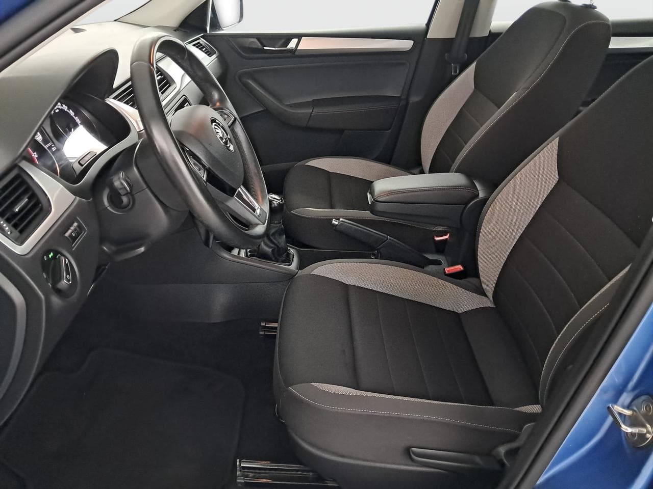 2018 Škoda RAPID - 16