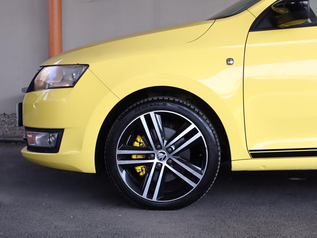 2014 Škoda RAPID - 18