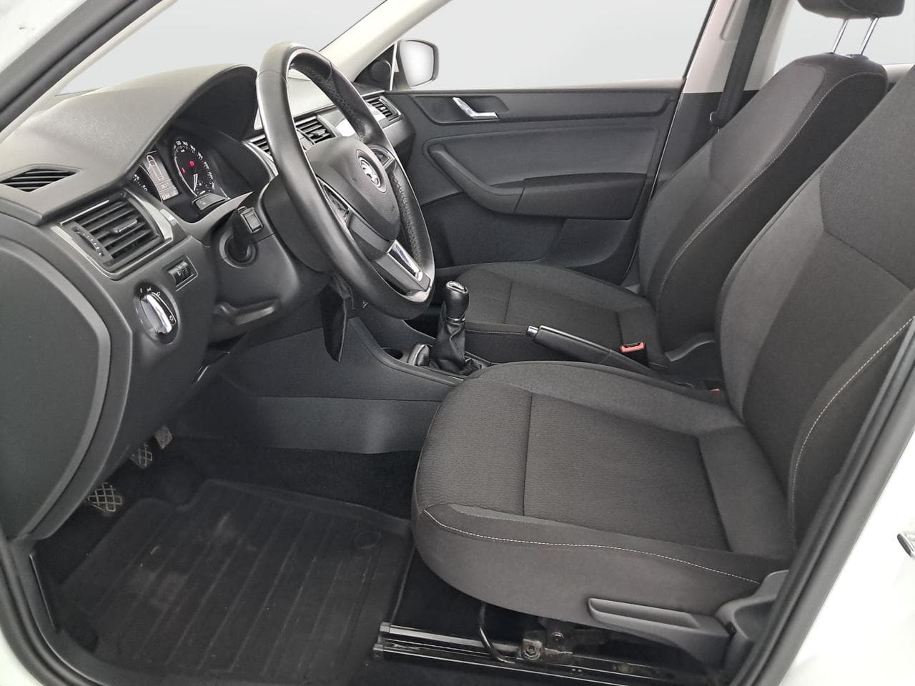 2015 Škoda RAPID - 16