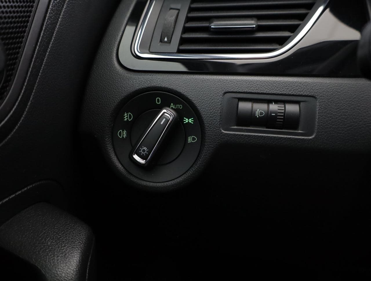 2018 Škoda RAPID - 19