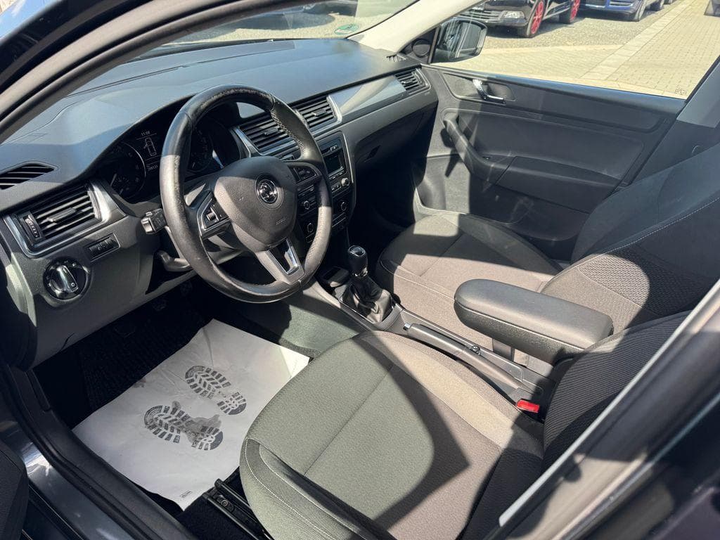 2015 Škoda RAPID - 14