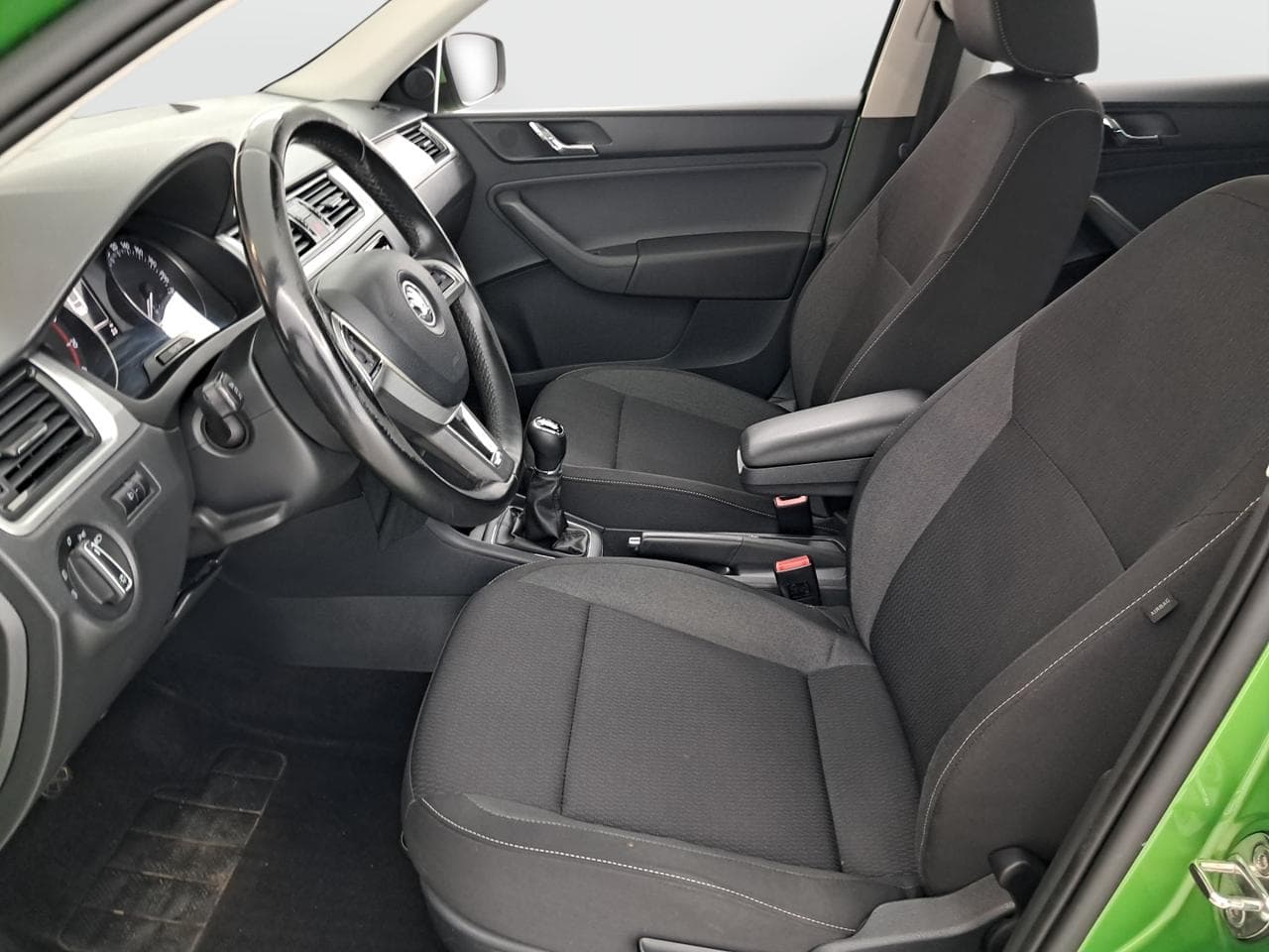 2015 Škoda RAPID - 16