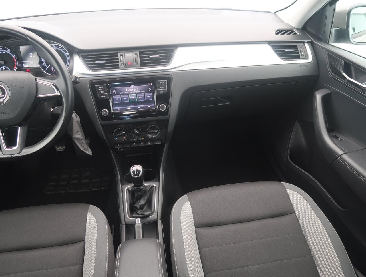 2019 Škoda RAPID - 11