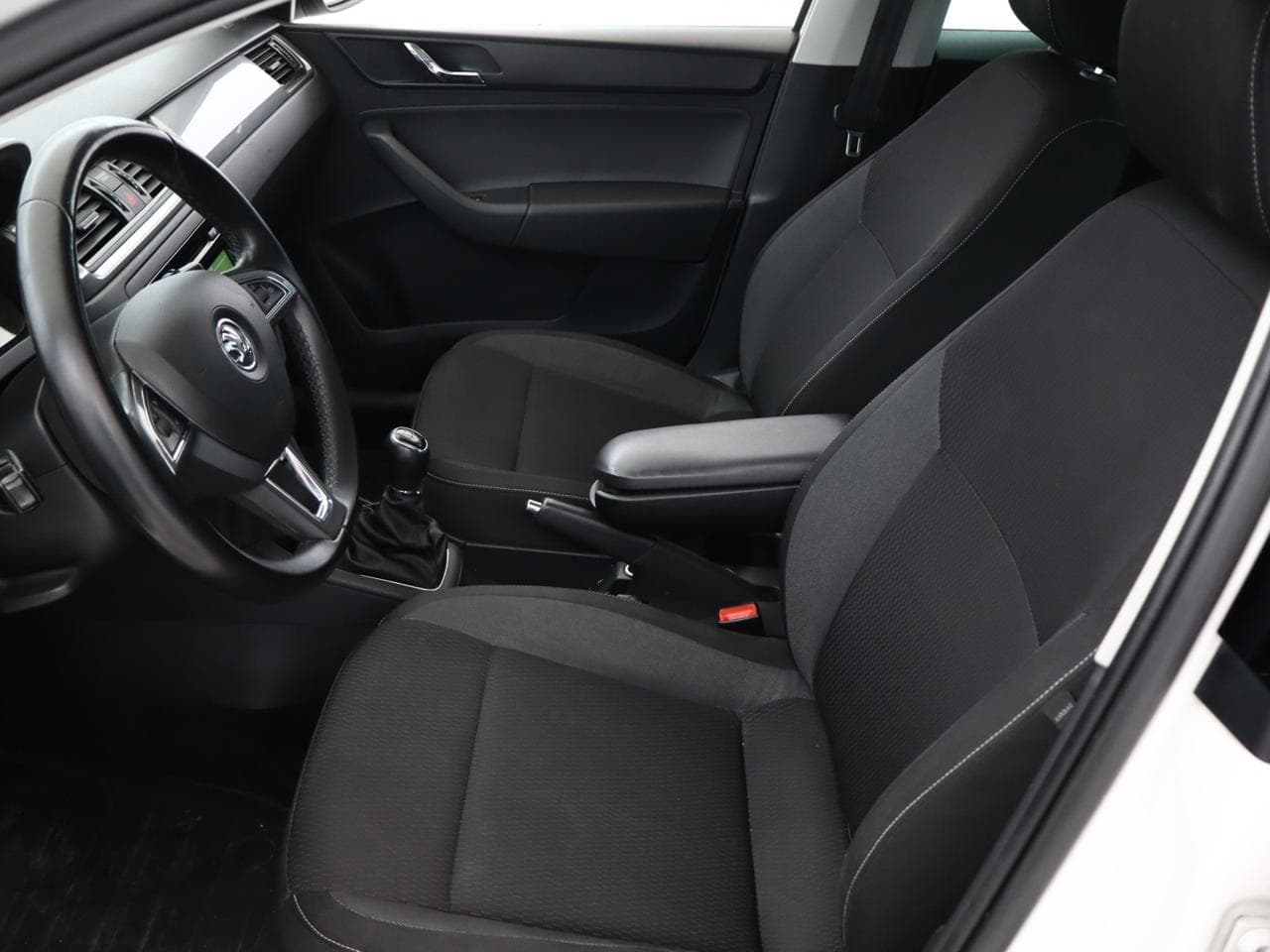 2014 Škoda RAPID - 14