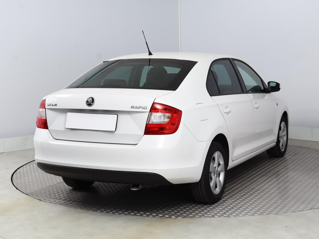 2014 Škoda RAPID - 7