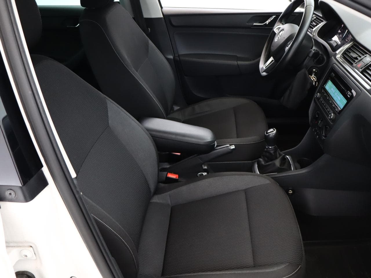 2014 Škoda RAPID - 10