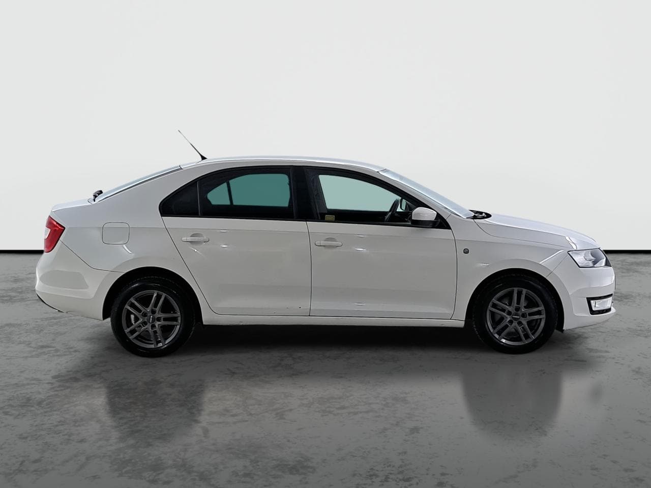 2013 Škoda RAPID - 8