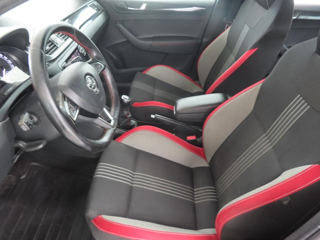 2017 Škoda RAPID - 16