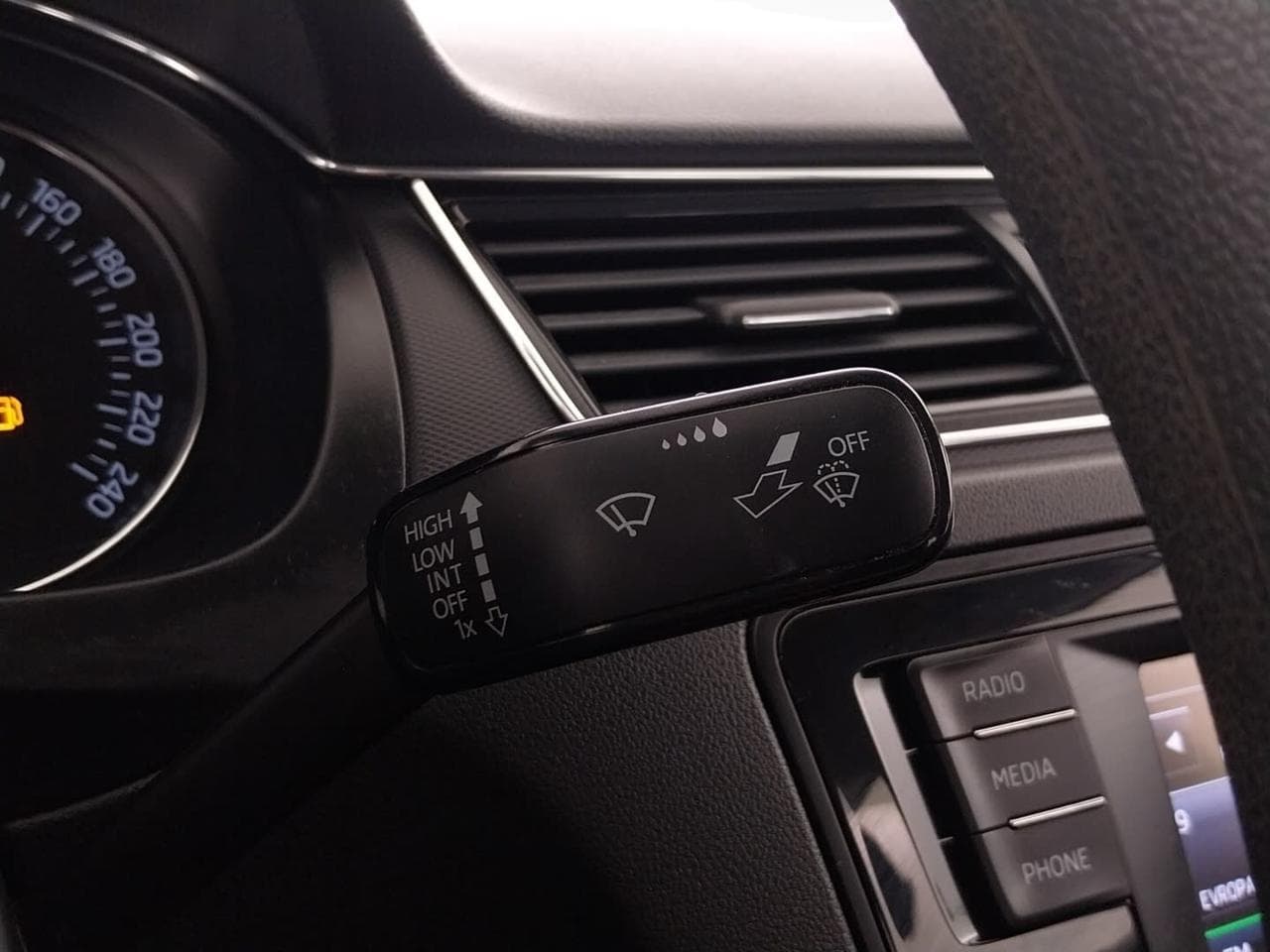 2016 Škoda RAPID - 19