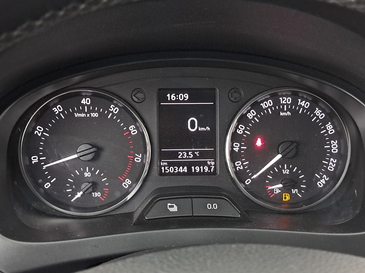 2015 Škoda RAPID - 17