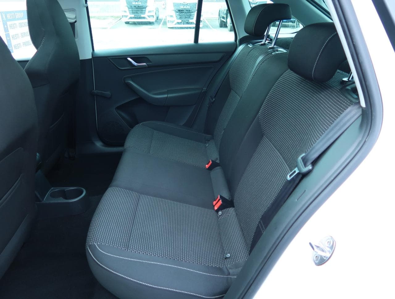 2014 Škoda RAPID - 15