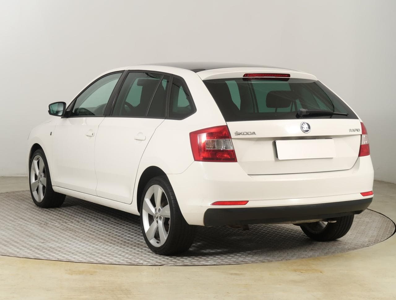 2014 Škoda RAPID - 5