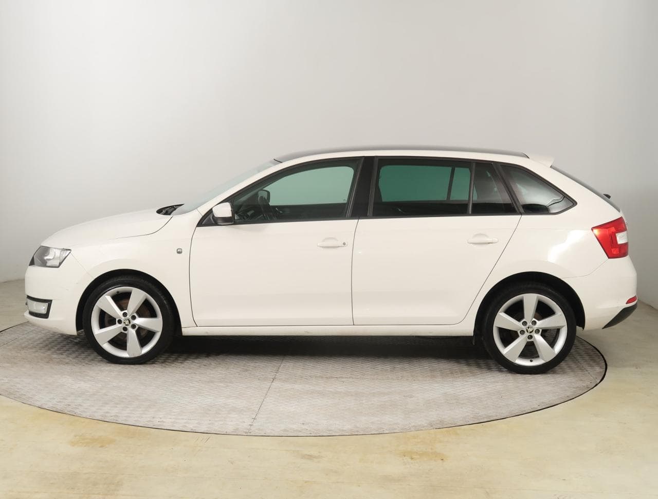 2014 Škoda RAPID - 4