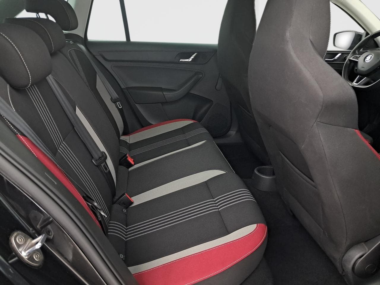 2015 Škoda RAPID - 13