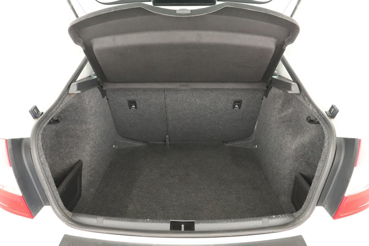 2013 Škoda RAPID - 16