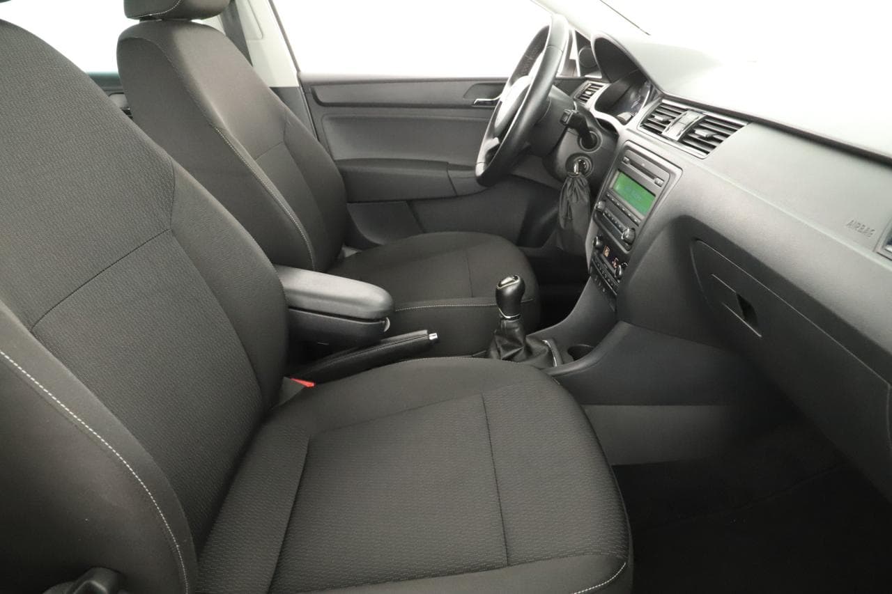 2013 Škoda RAPID - 10