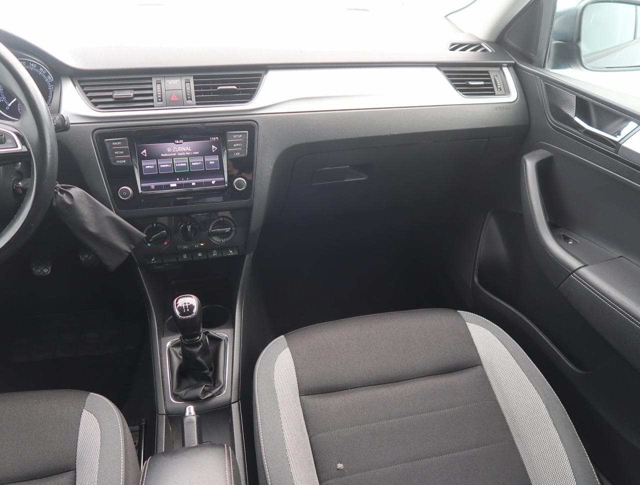 2019 Škoda RAPID - 11