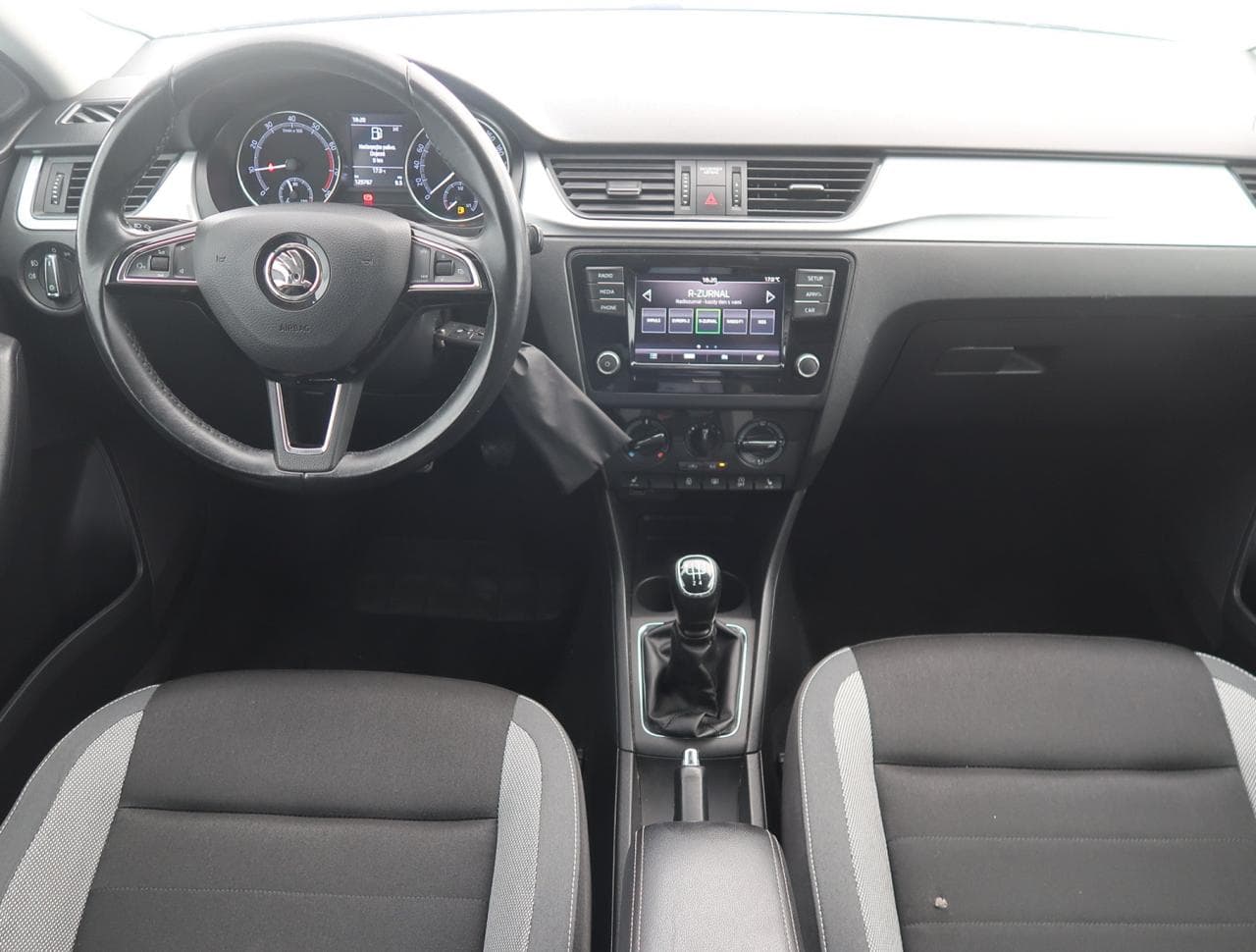 2019 Škoda RAPID - 10