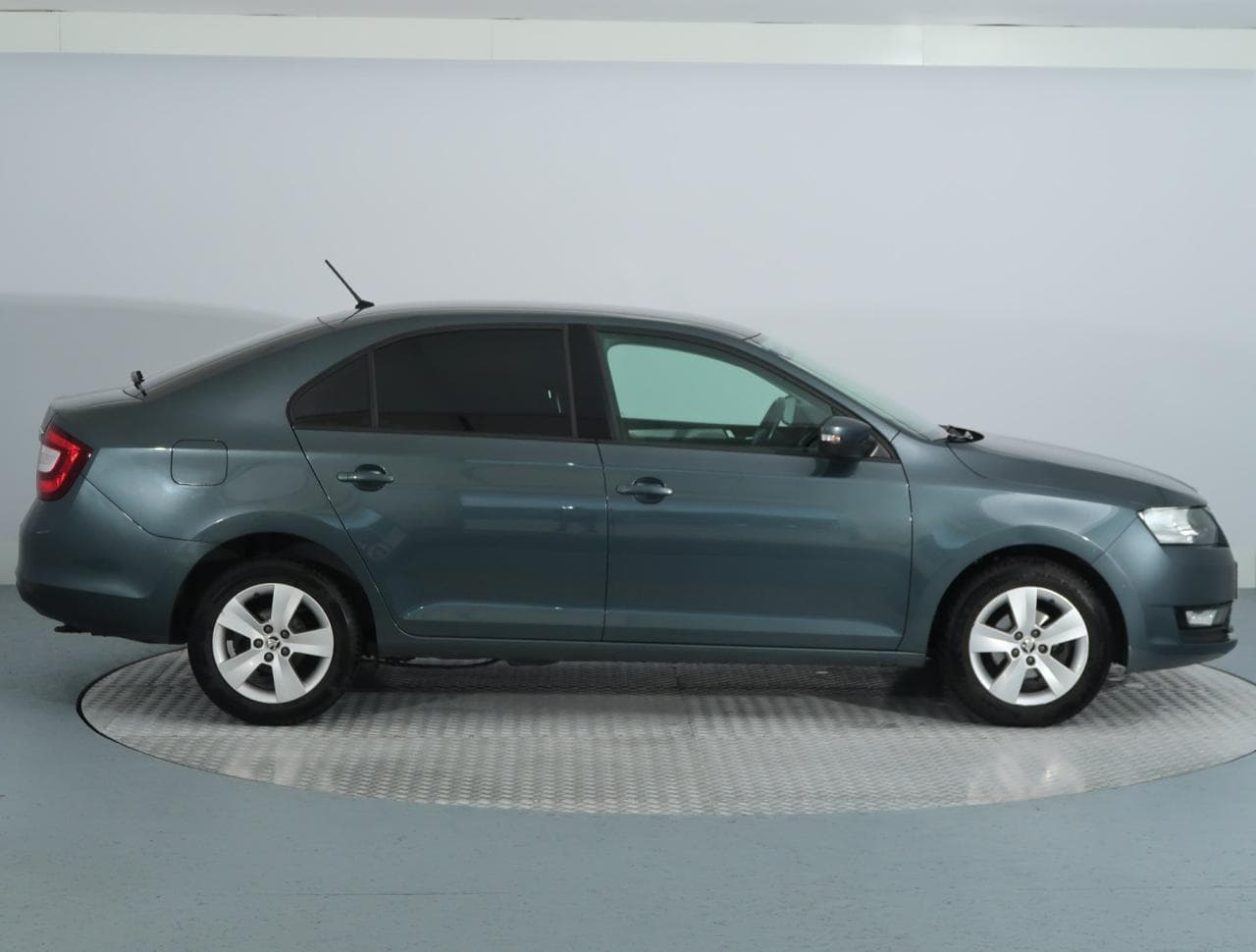2019 Škoda RAPID - 8
