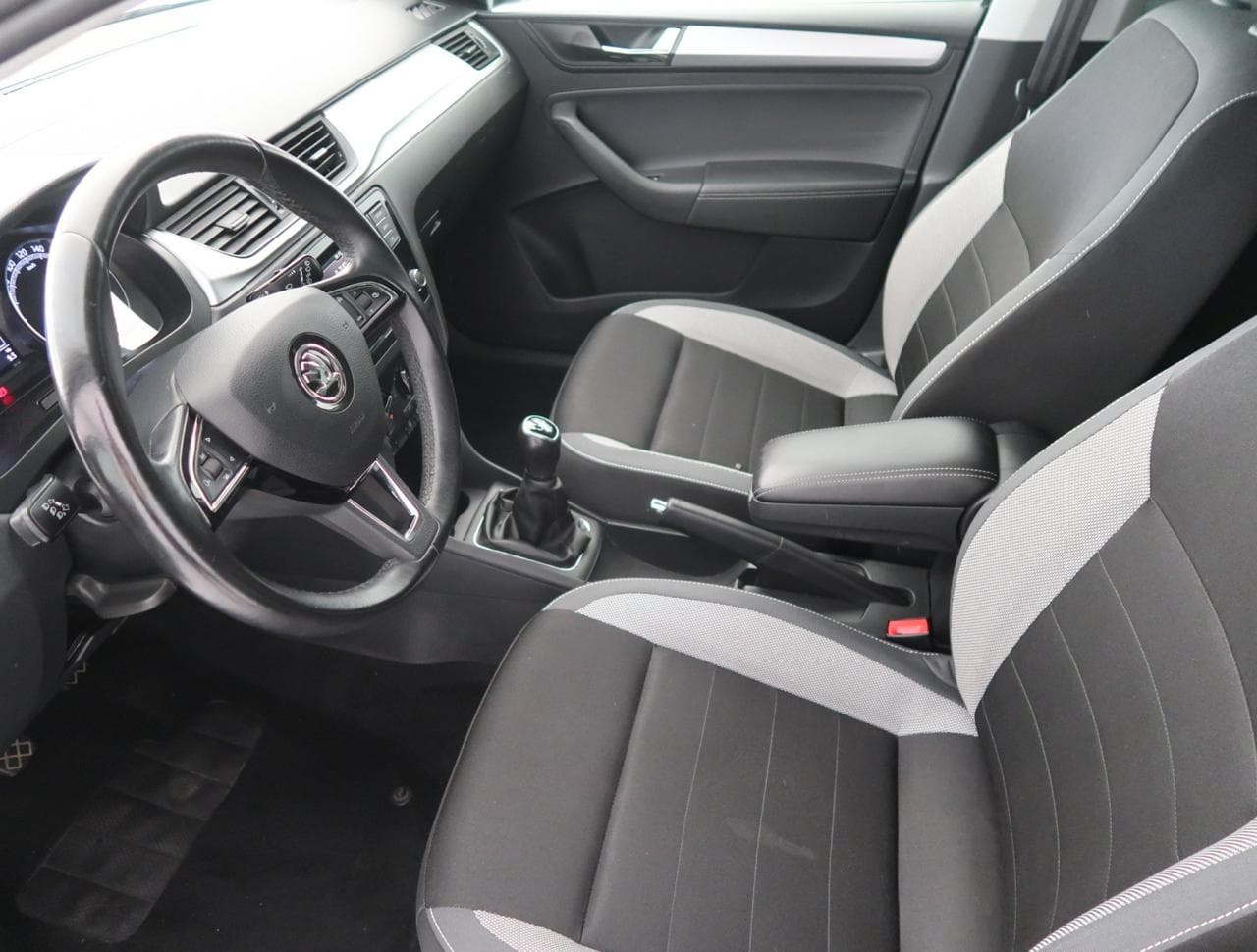 2019 Škoda RAPID - 16