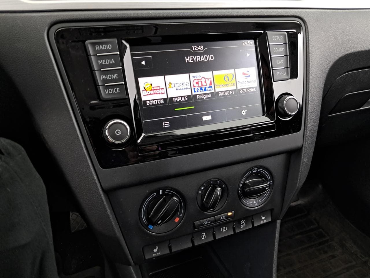 2017 Škoda RAPID - 18