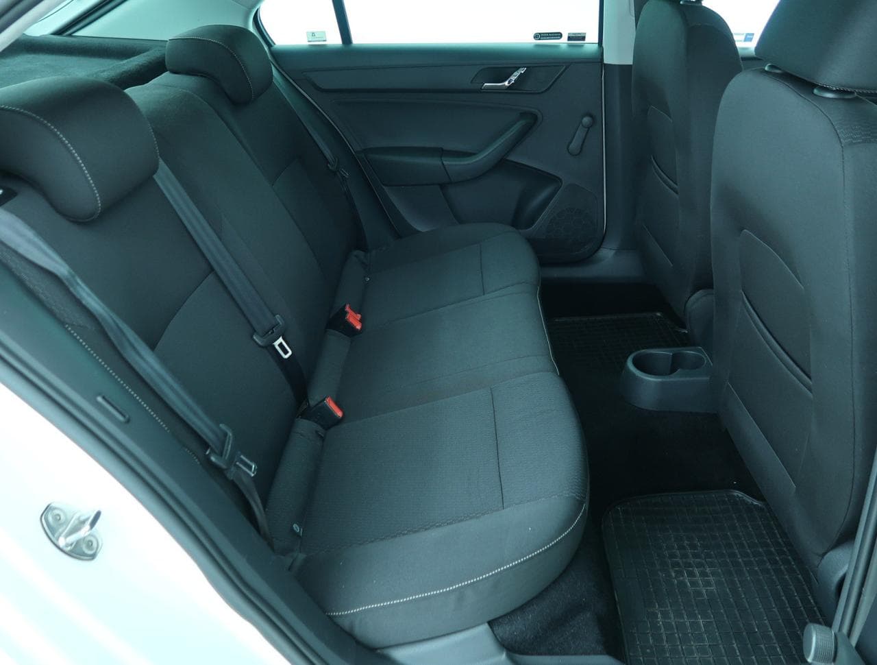2013 Škoda RAPID - 13