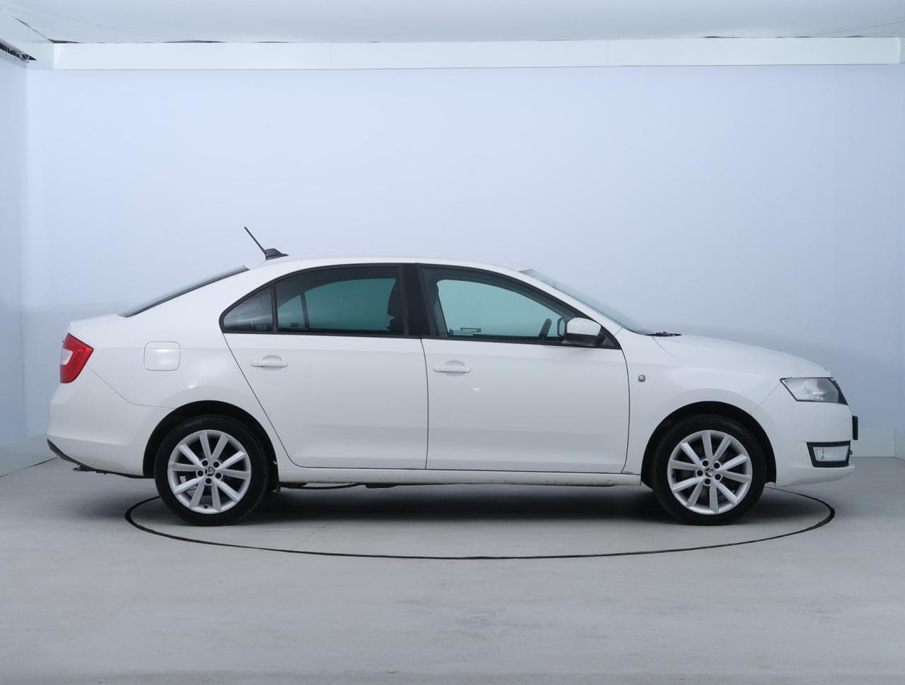 2013 Škoda RAPID - 8