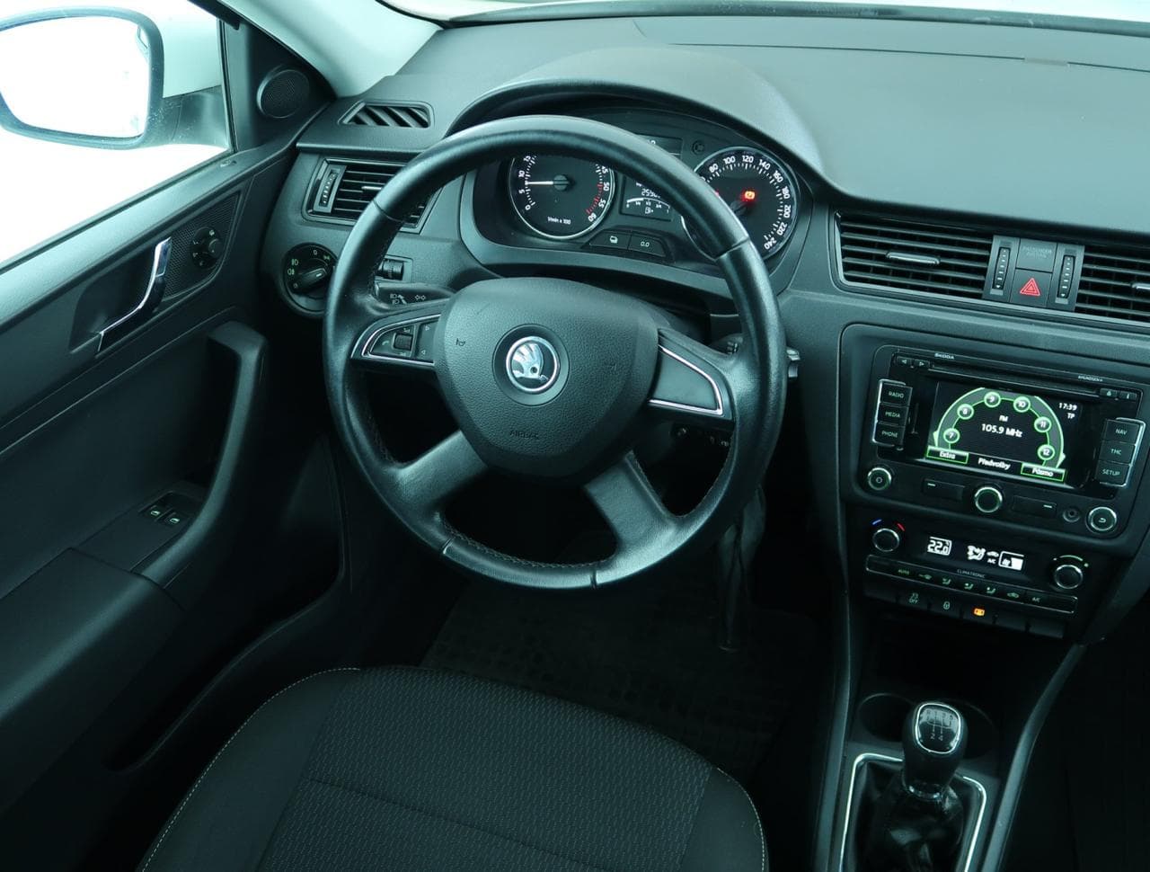 2013 Škoda RAPID - 9