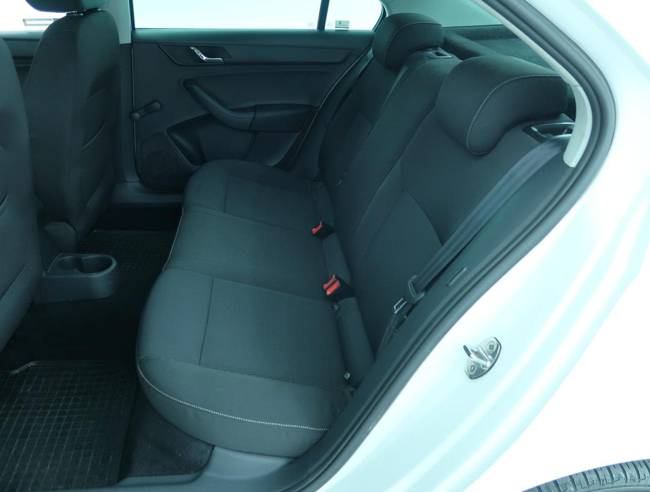 2013 Škoda RAPID - 15