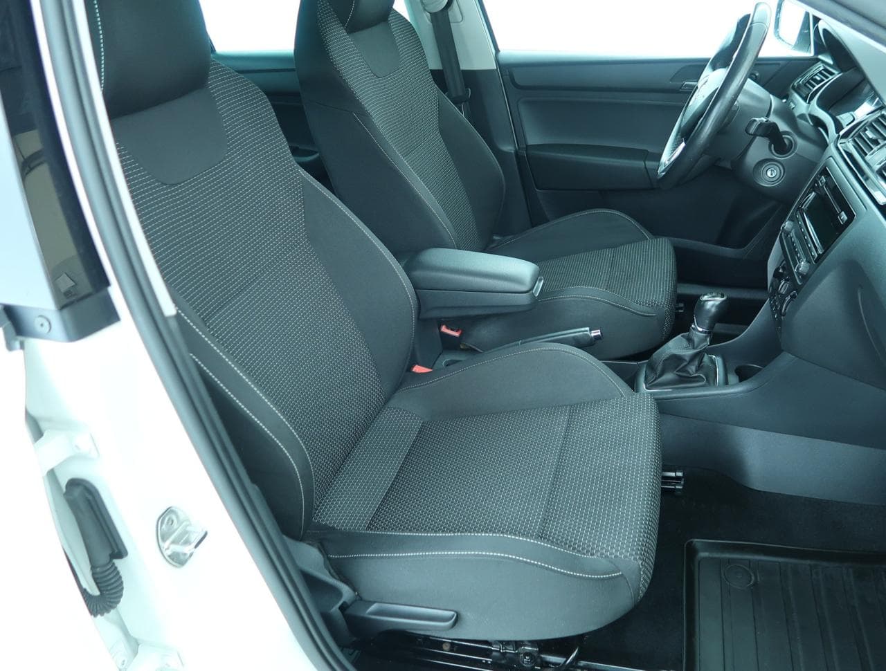 2015 Škoda RAPID - 12