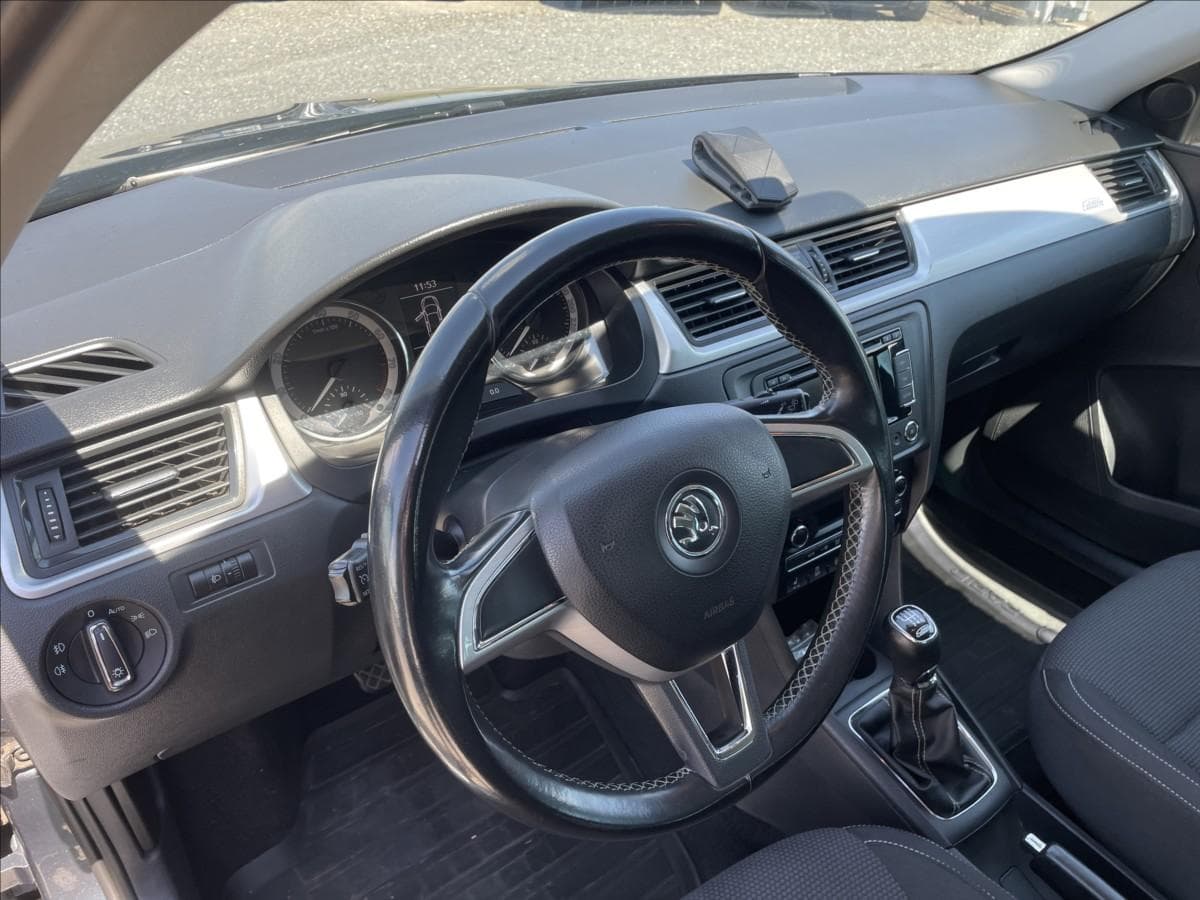 2015 Škoda RAPID - 19