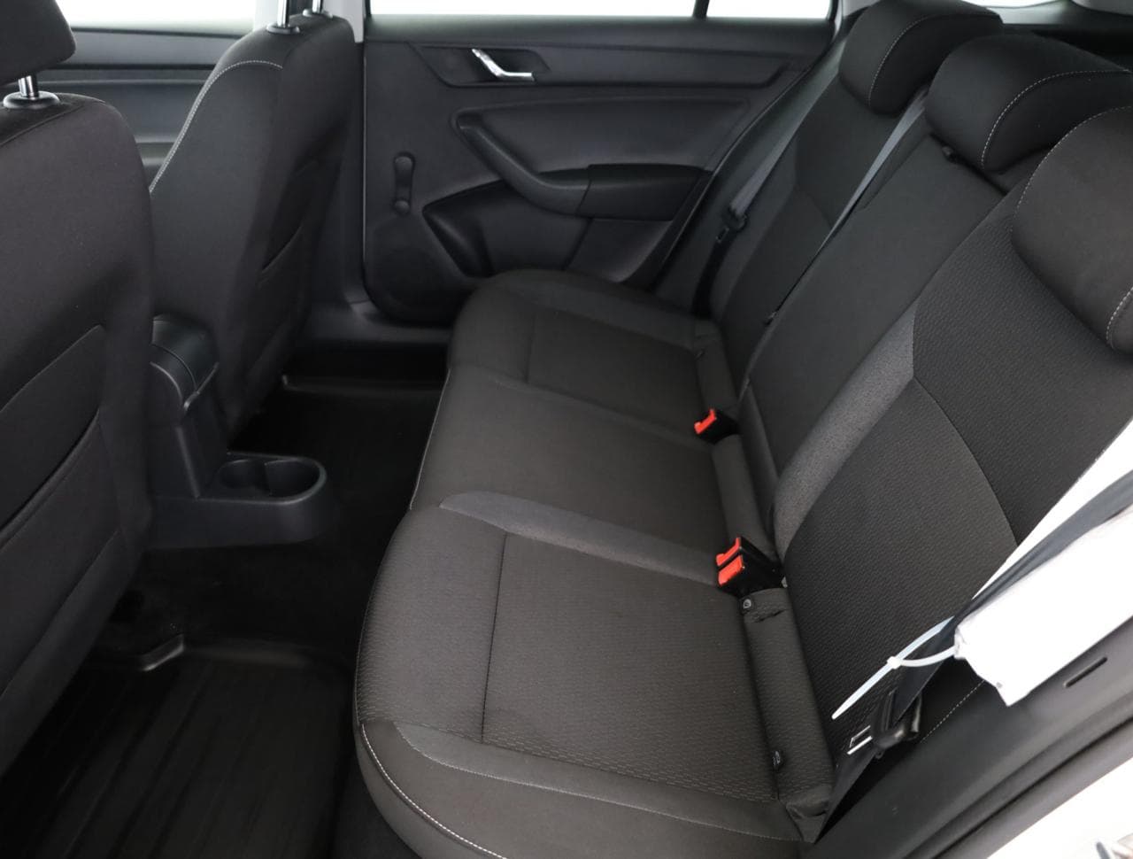 2016 Škoda RAPID - 12