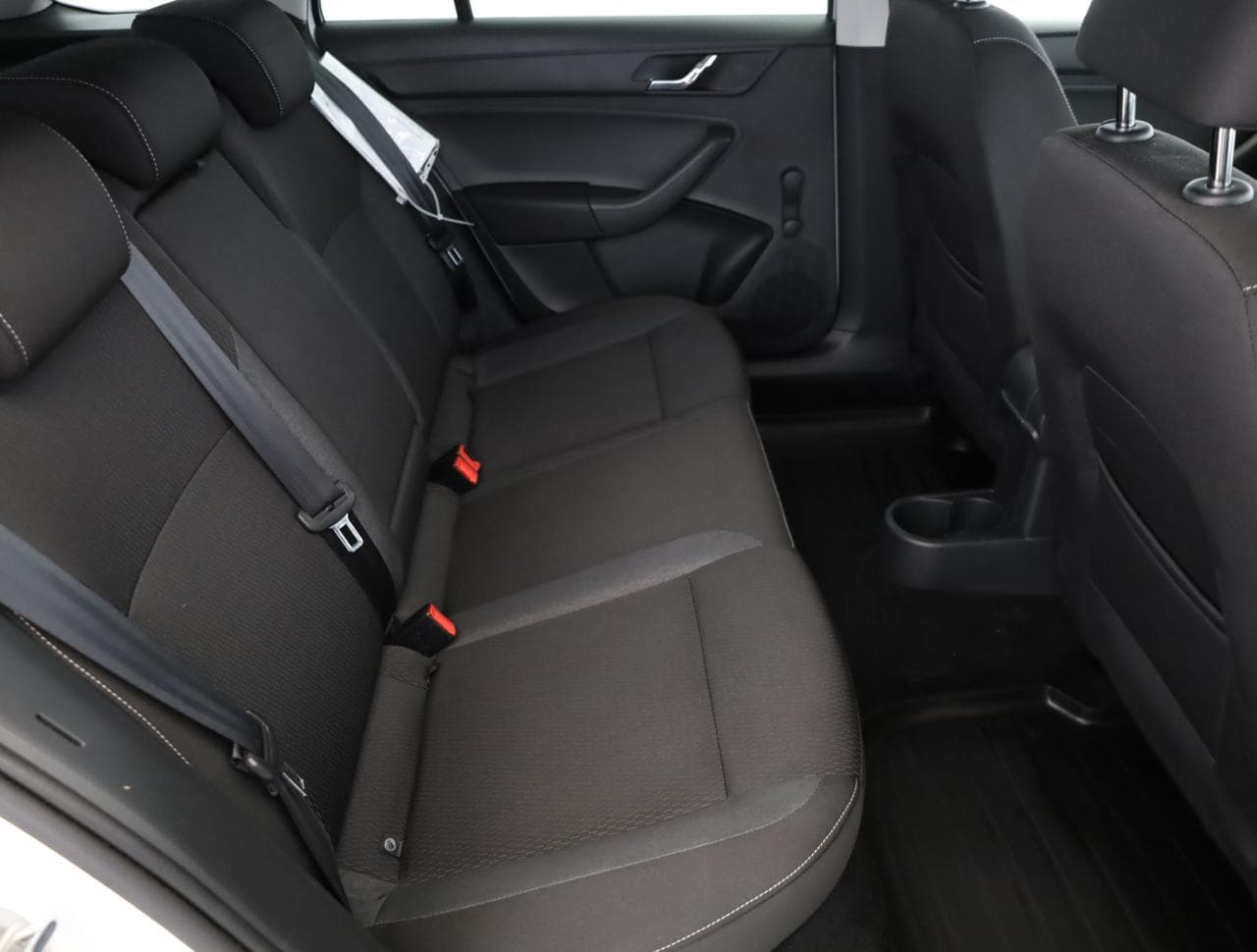 2016 Škoda RAPID - 11