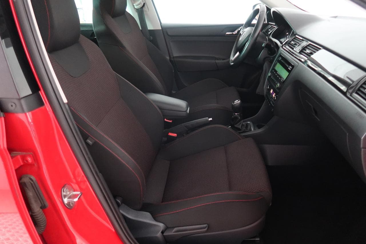 2015 Škoda RAPID - 12