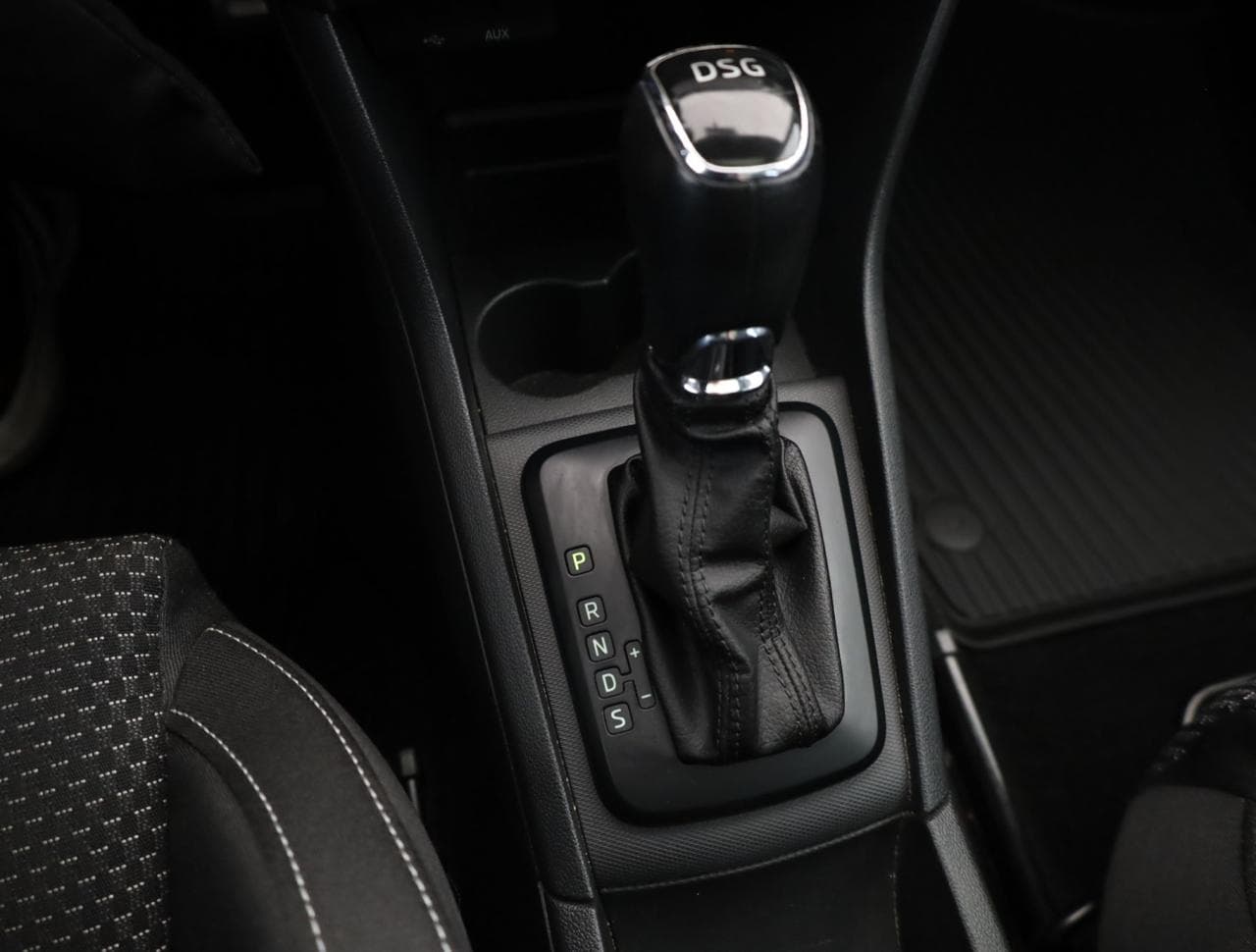 2014 Škoda RAPID - 18