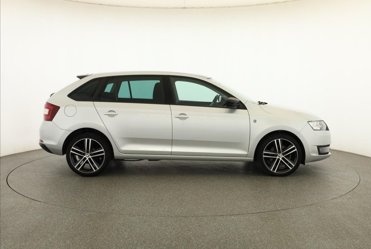 2014 Škoda RAPID - 8