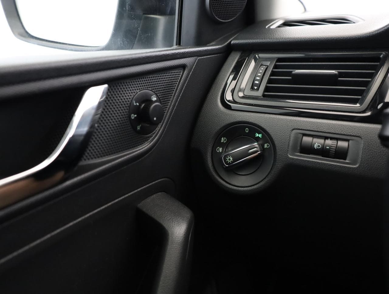 2014 Škoda RAPID - 20