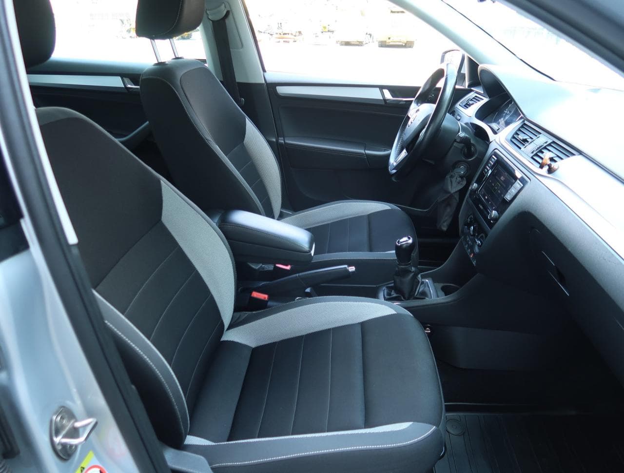 2018 Škoda RAPID - 12