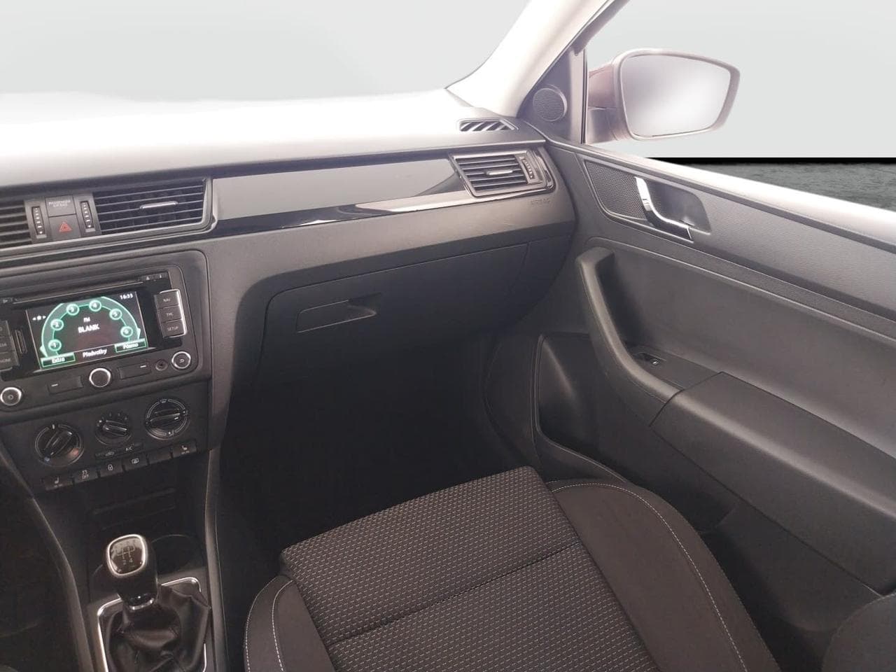 2015 Škoda RAPID - 11