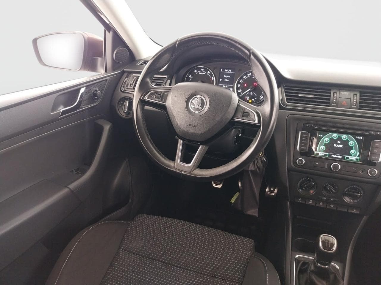 2015 Škoda RAPID - 9