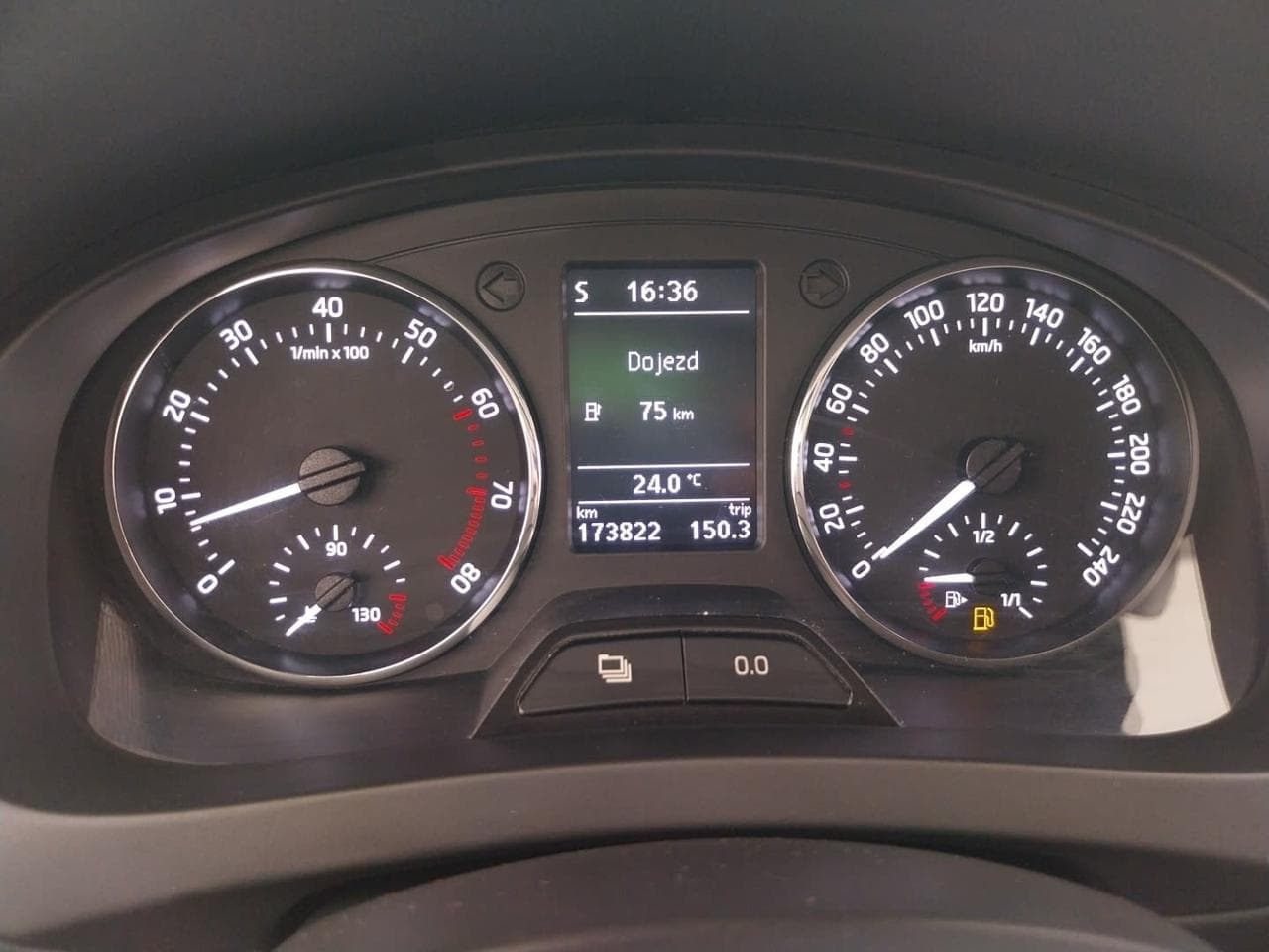 2015 Škoda RAPID - 17