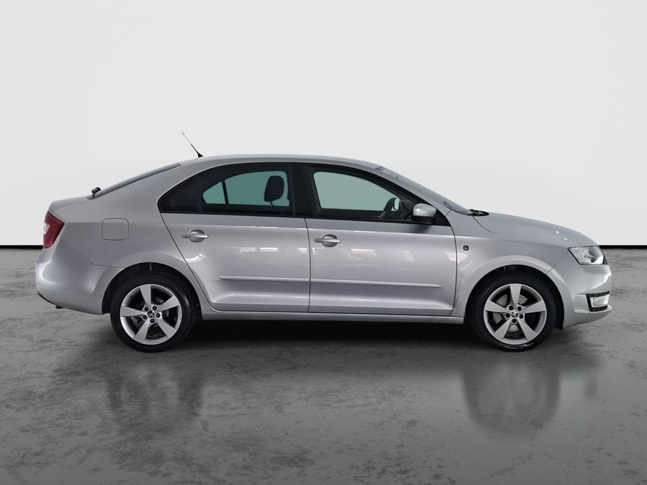 2013 Škoda RAPID - 8