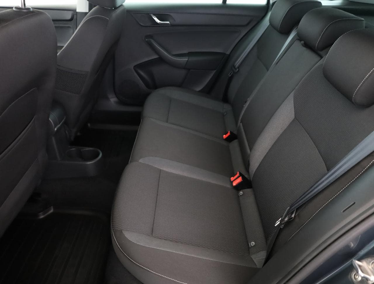 2014 Škoda RAPID - 12