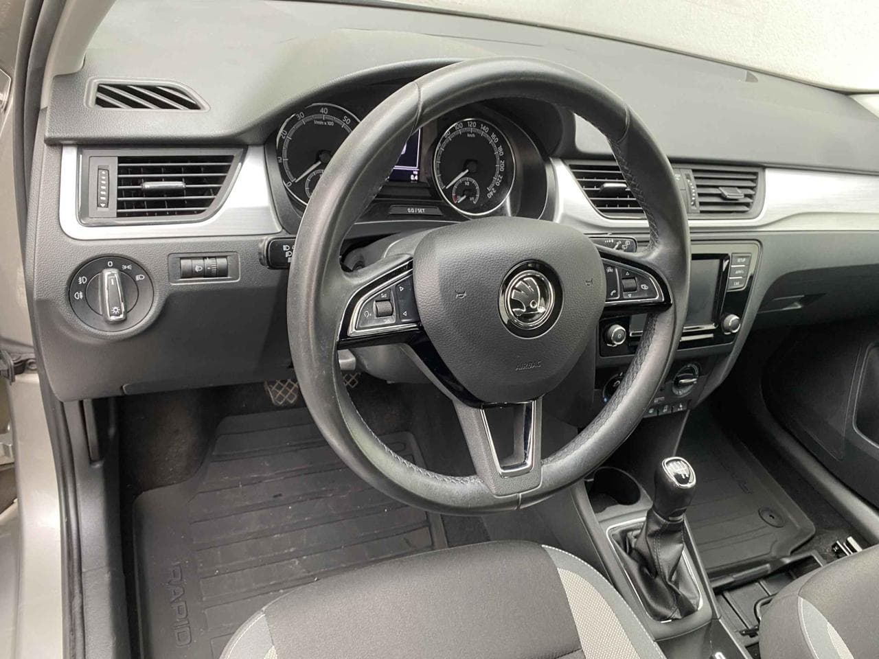 2017 Škoda RAPID - 12