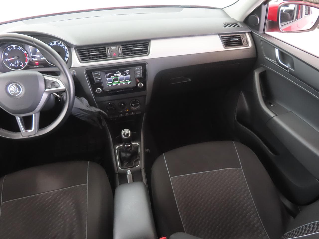 2016 Škoda RAPID - 11