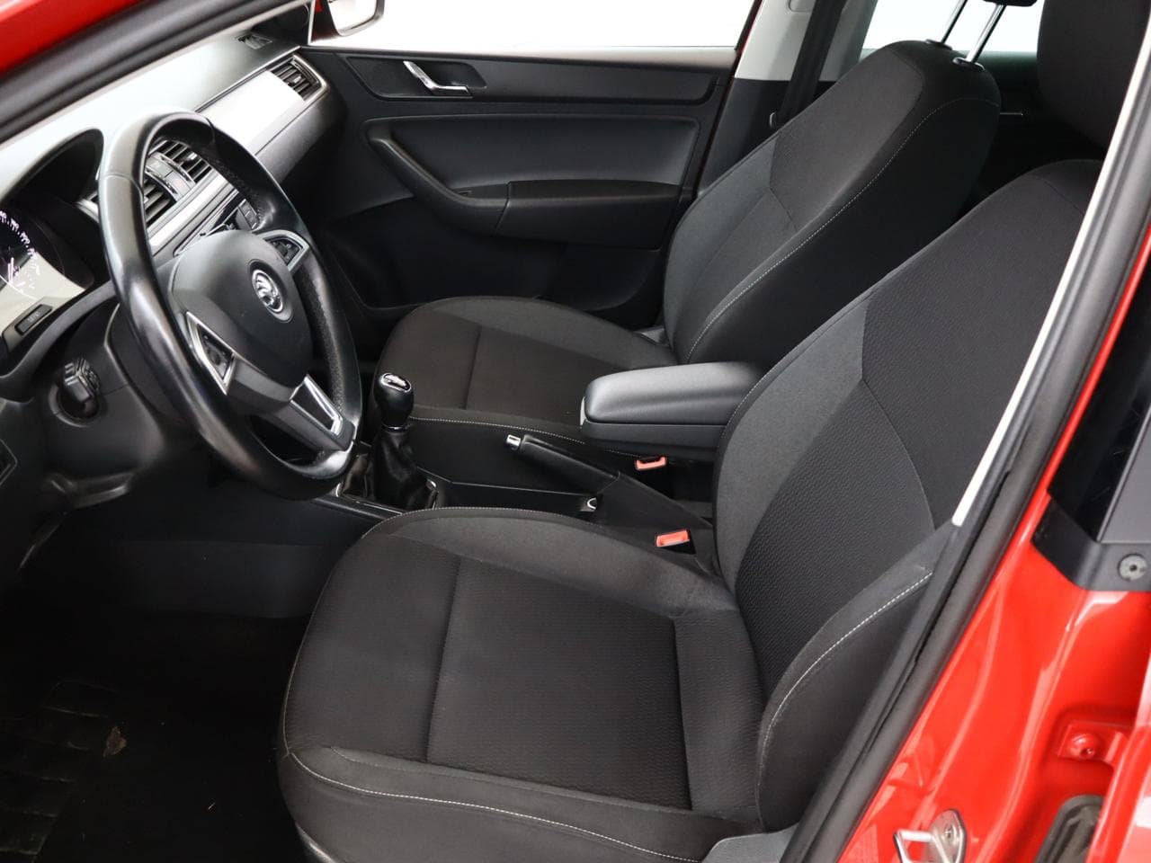 2015 Škoda RAPID - 13