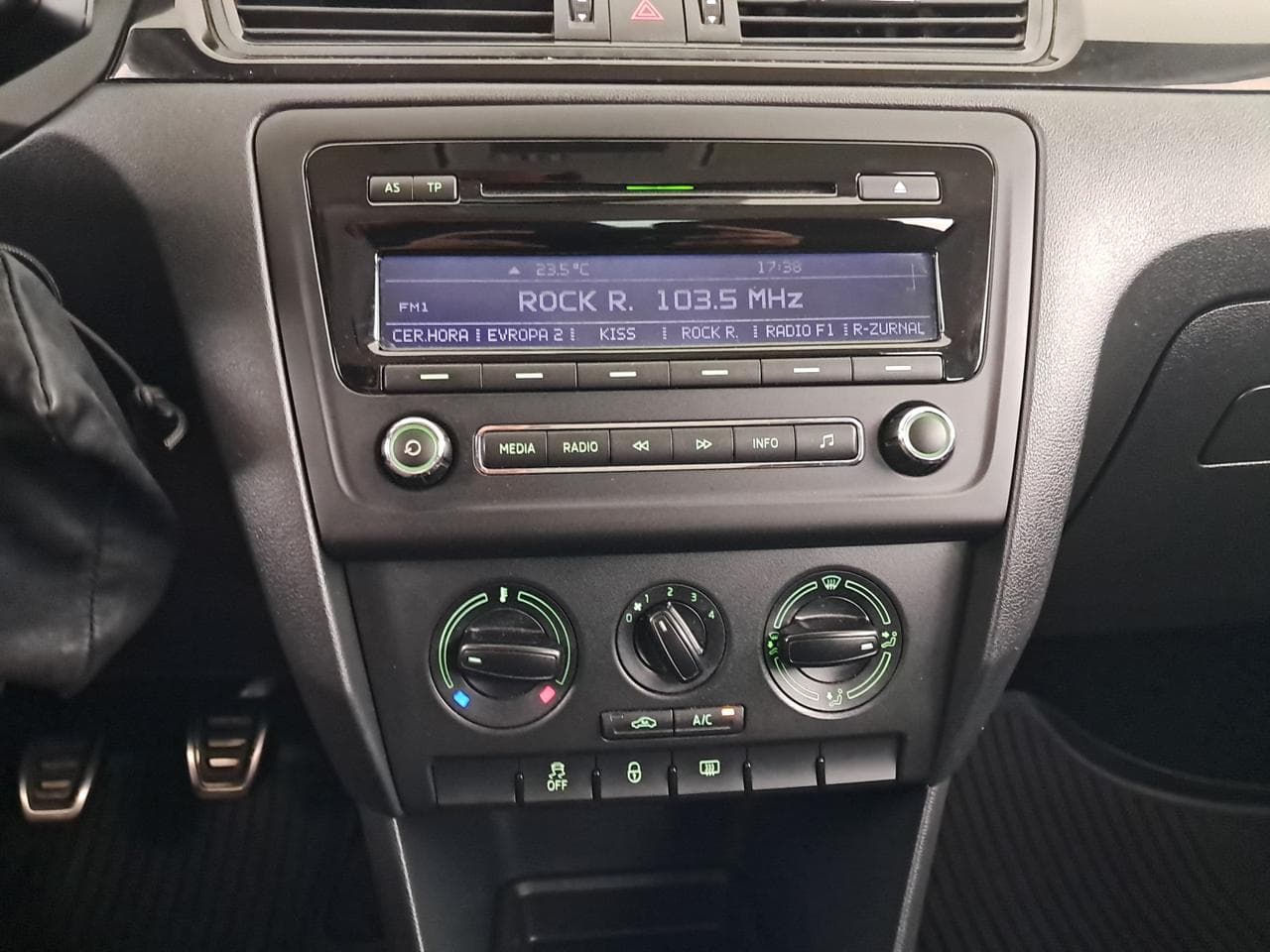 2015 Škoda RAPID - 18