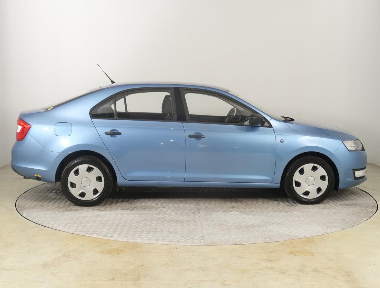 2013 Škoda RAPID - 8